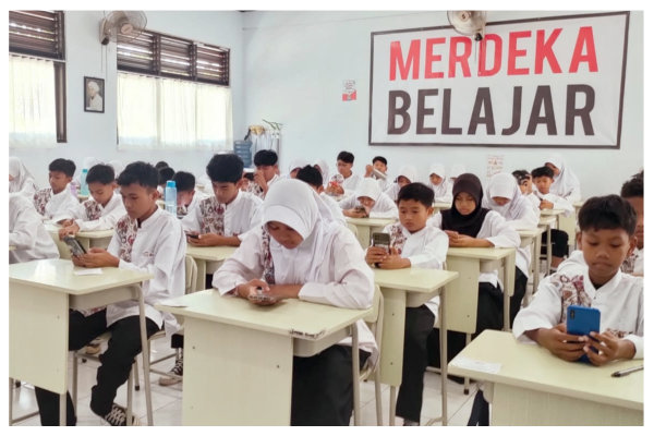 SMP Negeri 1 Kota Serang Gelar PTS Ganjil 2023 Secara Daring