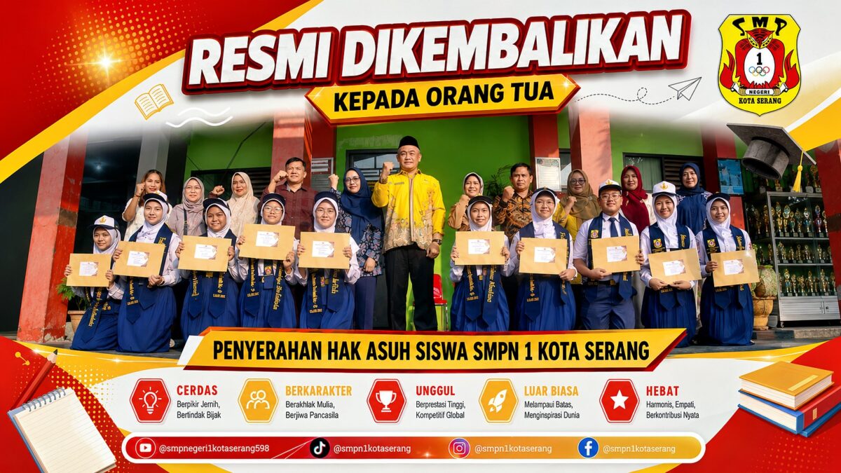 Kepsek dan 10 siswa peringkat pencapaian nilai terbaik berfoto bareng