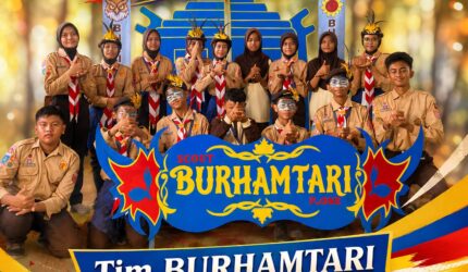 Tim Pramuka Burhamtari SMP Negeri 1 Kota Serang berpose bersama setelah meraih Juara 3 Dance Semaphore pada ajang LA-GALAKSI X tingkat SMP/MTs se-Provinsi Banten.